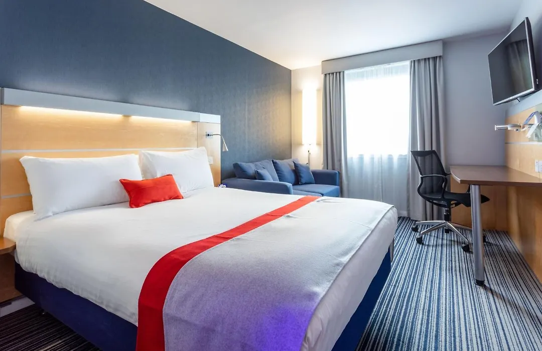 Holiday Inn Express Dunfermline By Ihg-1
