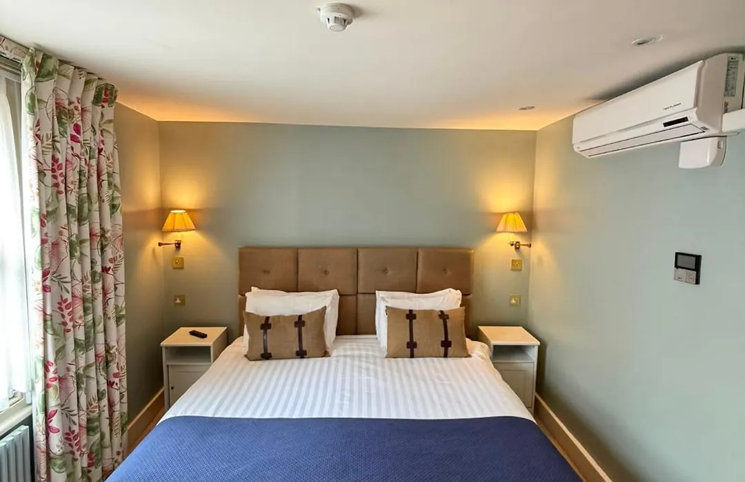 Fielding Hotel-1