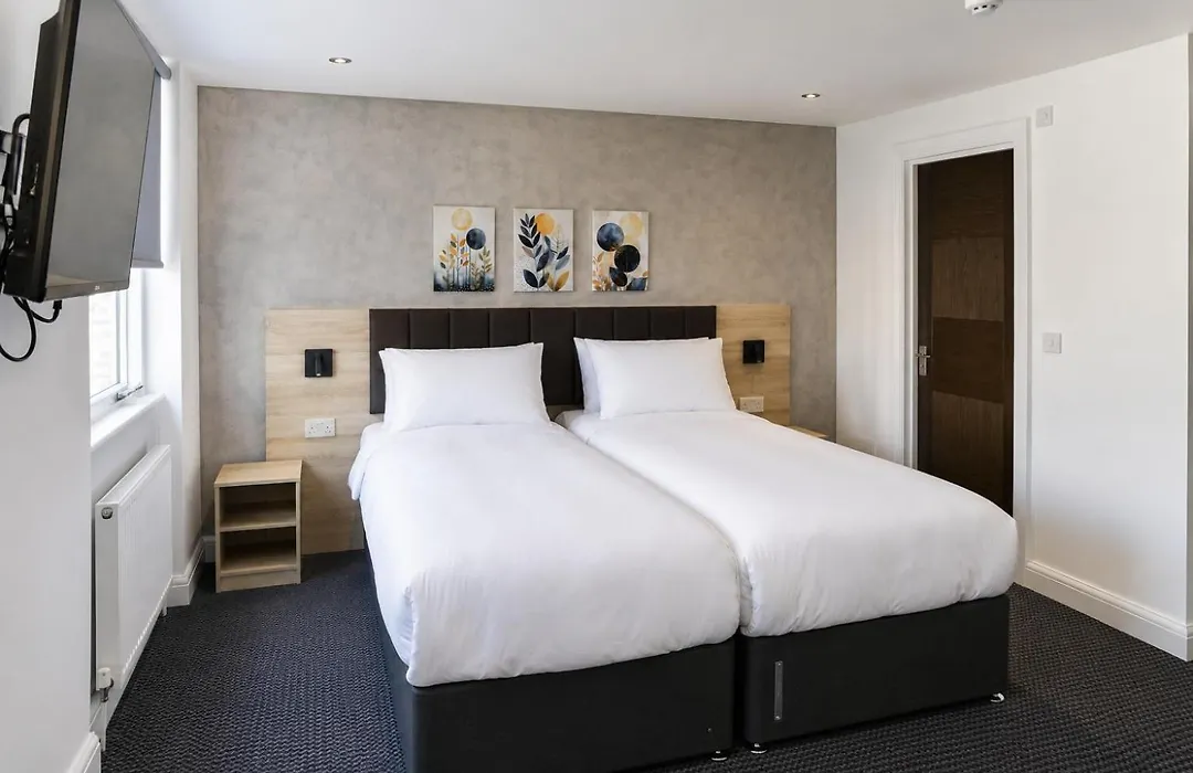 Paddington Townhouse Hotel By Oyo-1