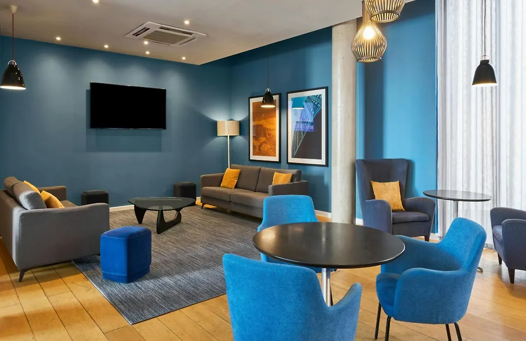Four Points Flex By Sheraton Cardiff-1
