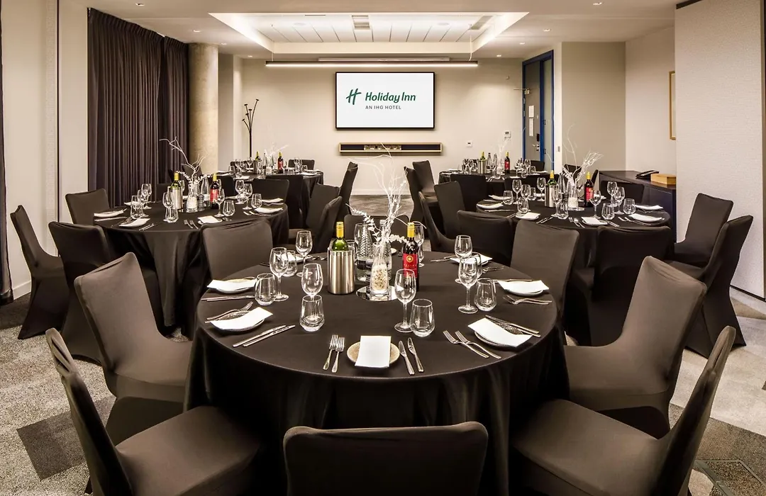 Holiday Inn London Heathrow - Bath Road By Ihg-1