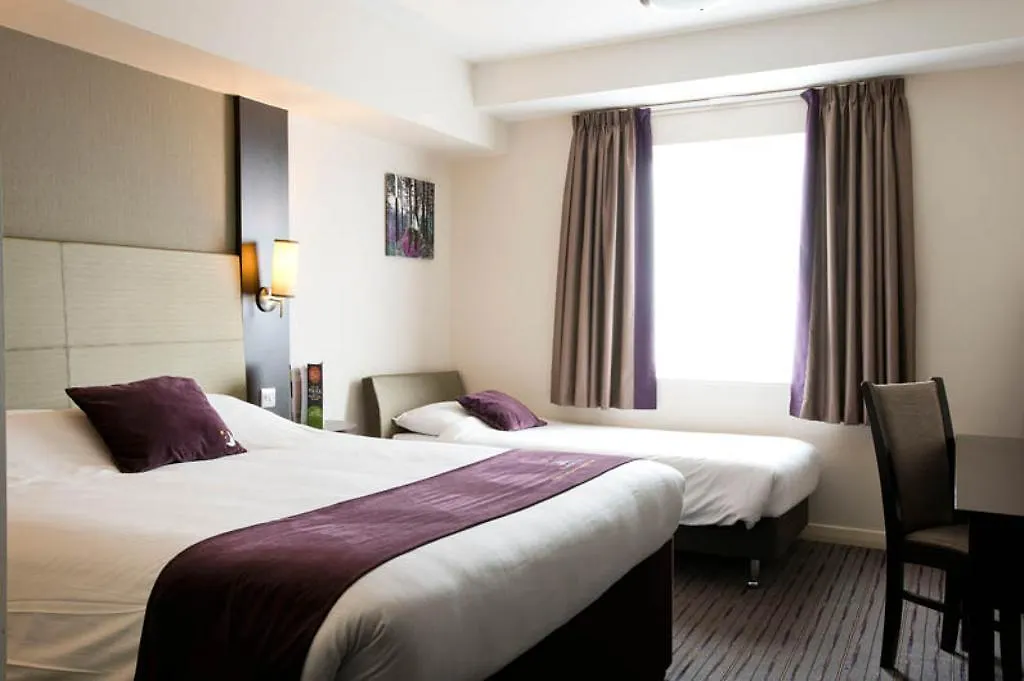 Premier Inn London Southwark-1