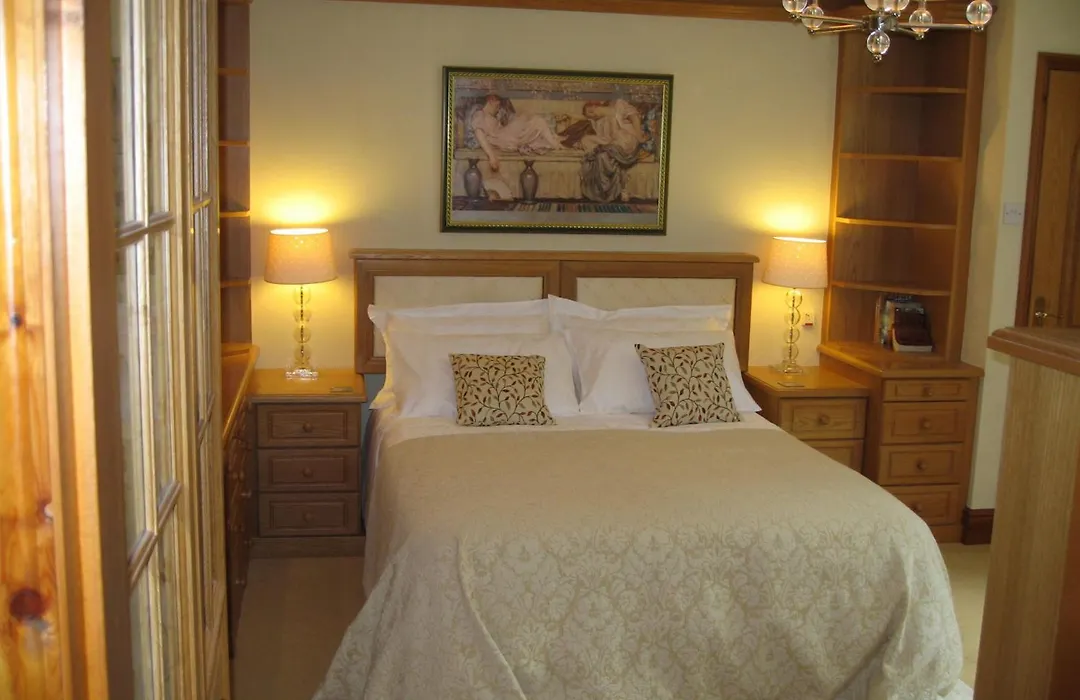 Gardeners Cottage B And B-1