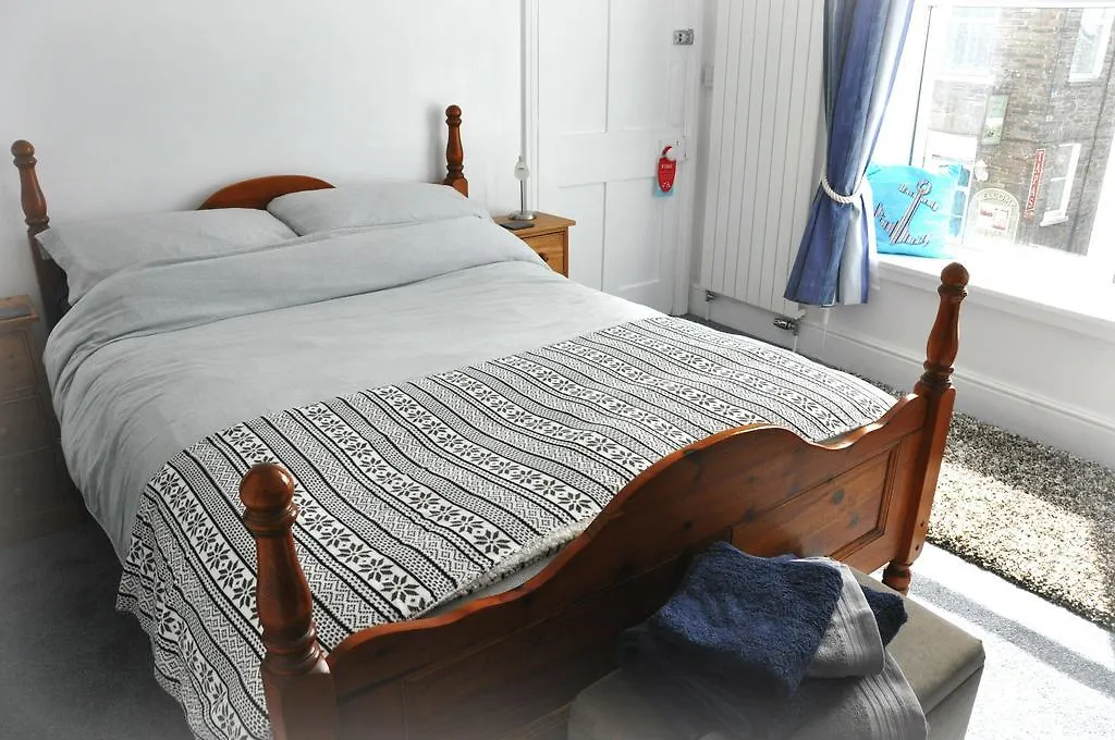 Gordon House B & B-1