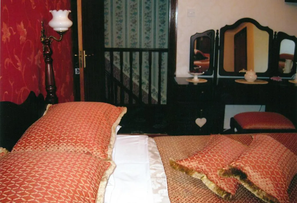 Sleepy Hollow B&B-1