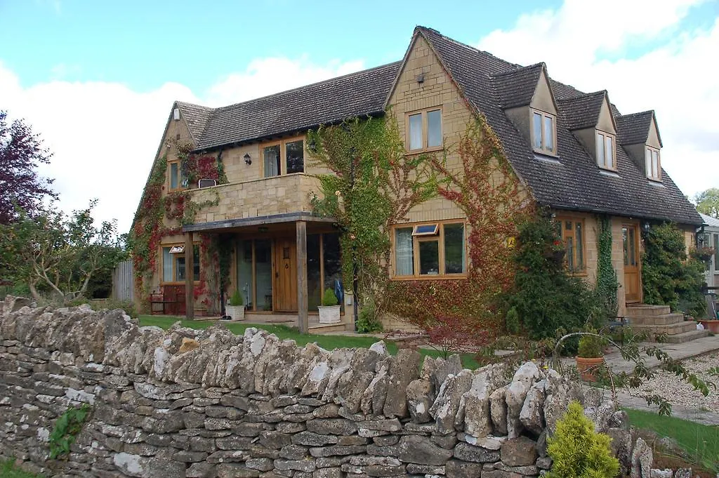 Woodland Guesthouse-1
