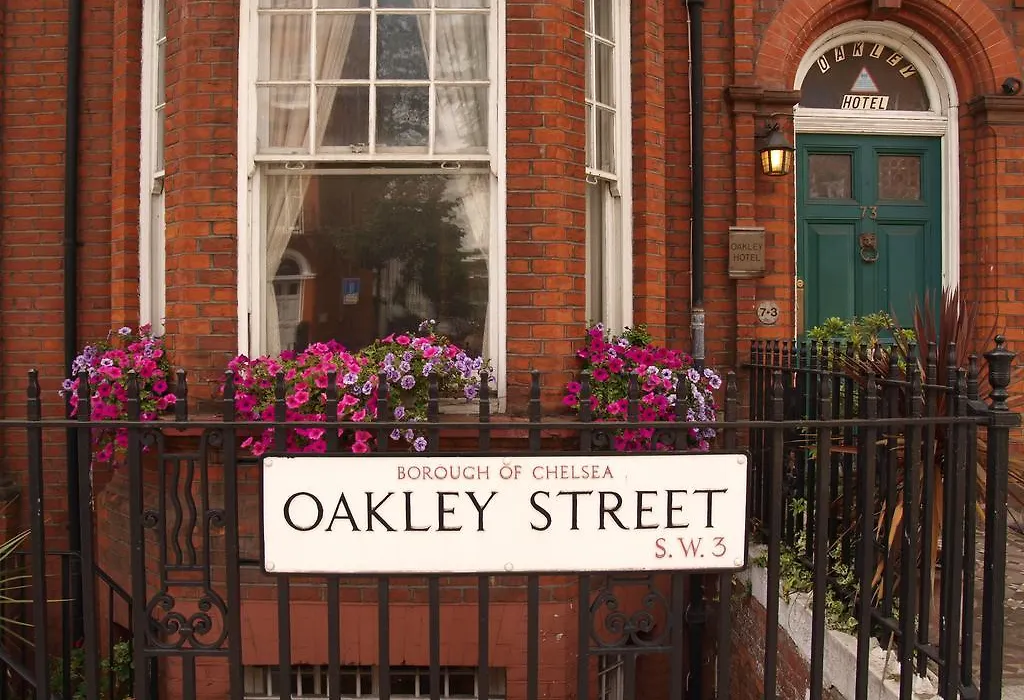 Oakley Hotel-1