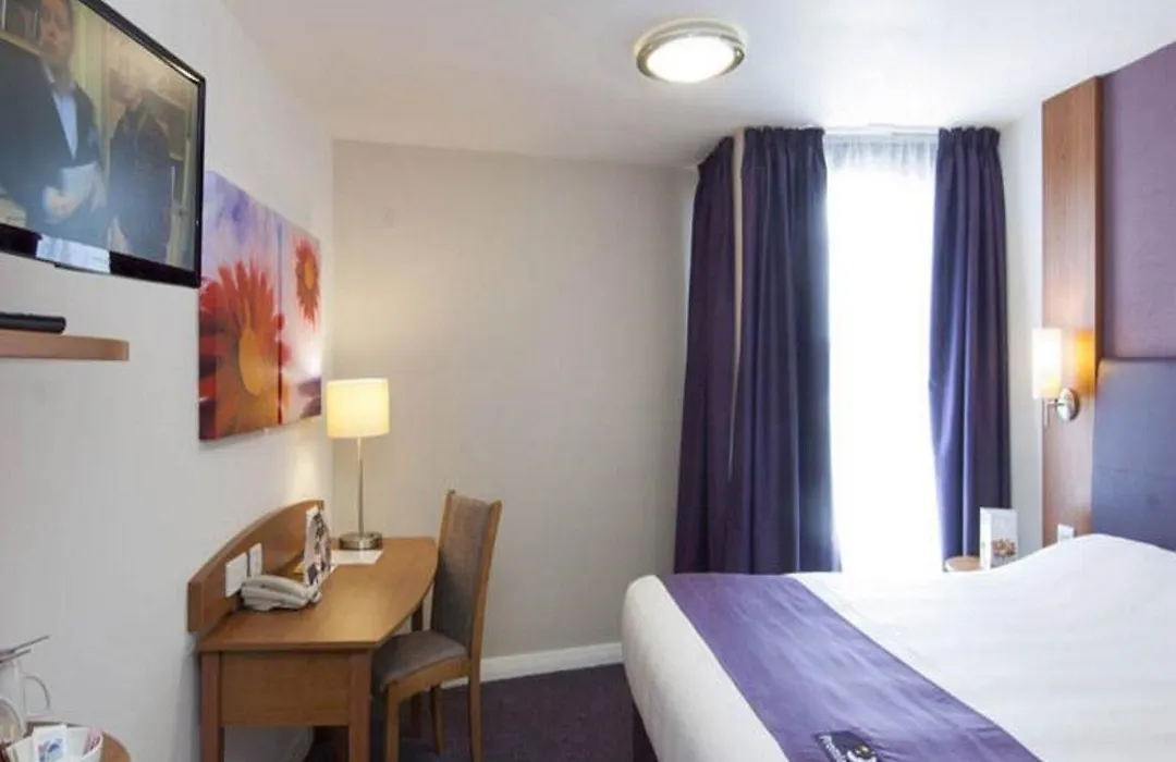 Premier Inn Glasgow East Kilbride Central-1