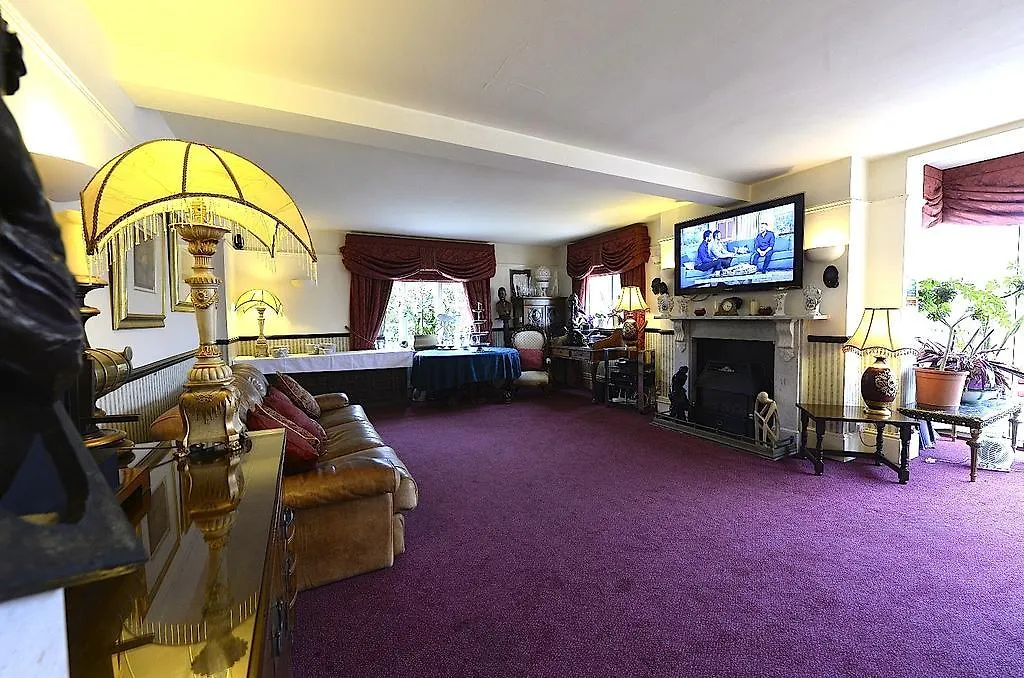 Meryan House Hotel-1