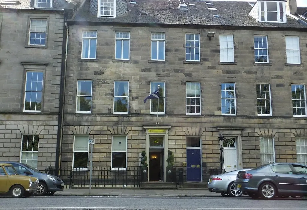 Queens Guest House-1