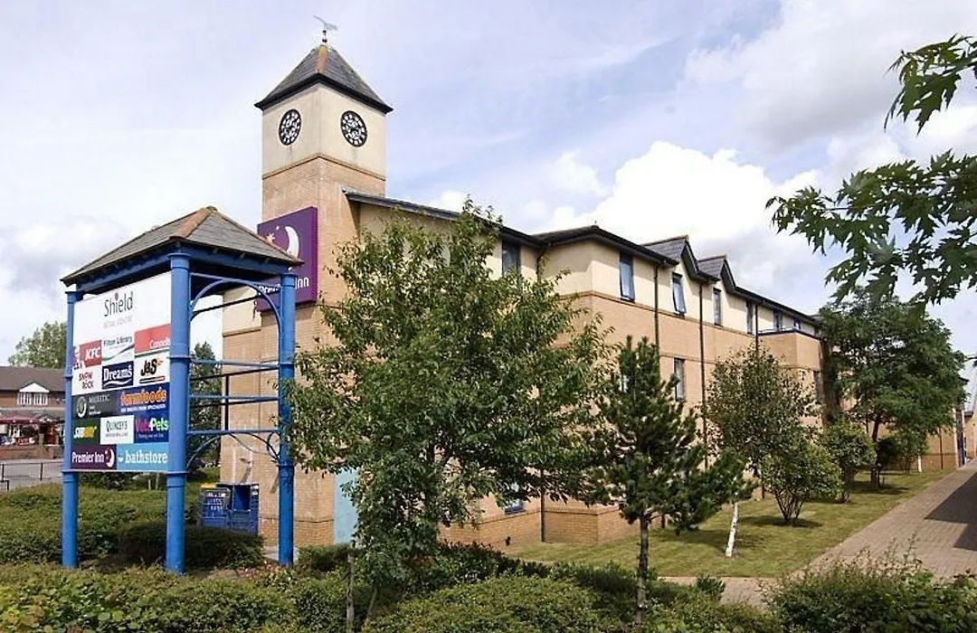 Premier Inn Bristol Filton-1