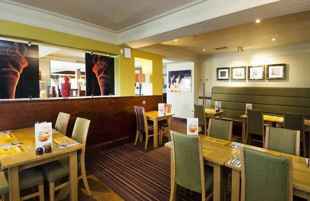 Premier Inn Leeds / Bradford Airport-1