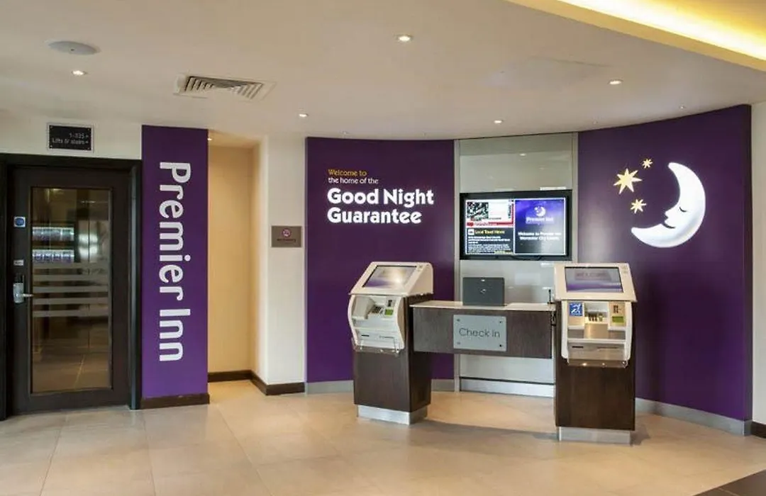 Premier Inn Worcester City Centre-1