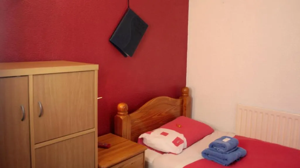 Devon View Guesthouse Swansea-1