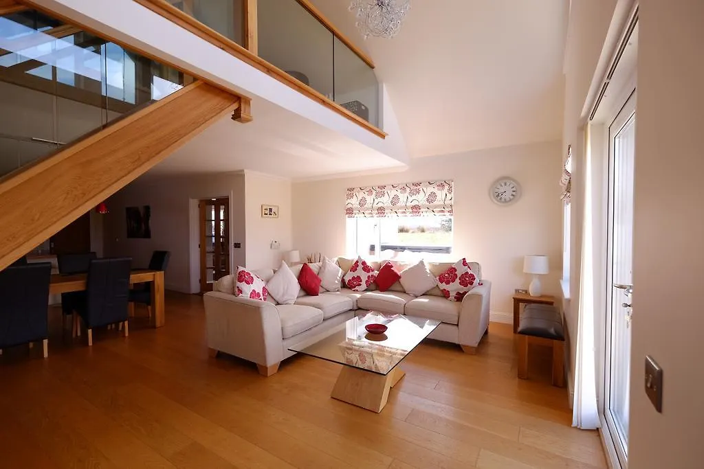 Brae Cottage-1