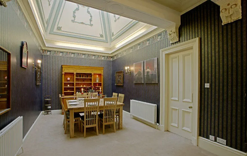 Royal Gardens Apartments-1
