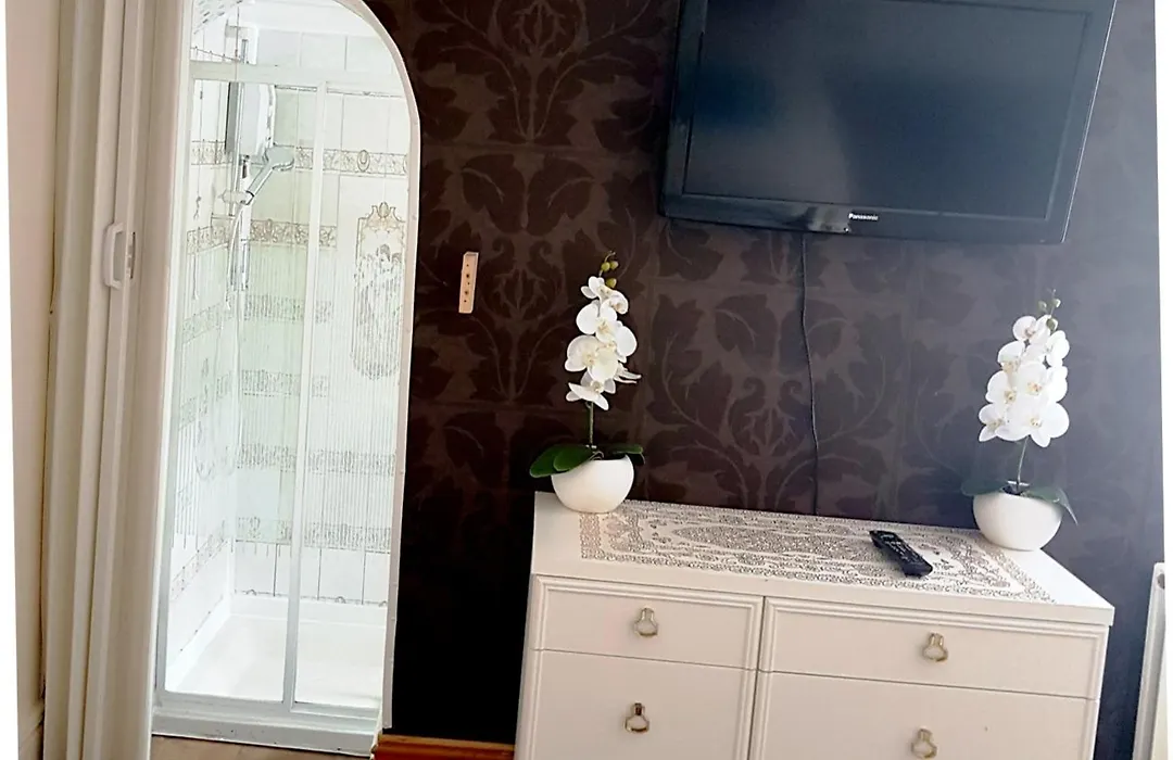 Amber Guesthouse-1