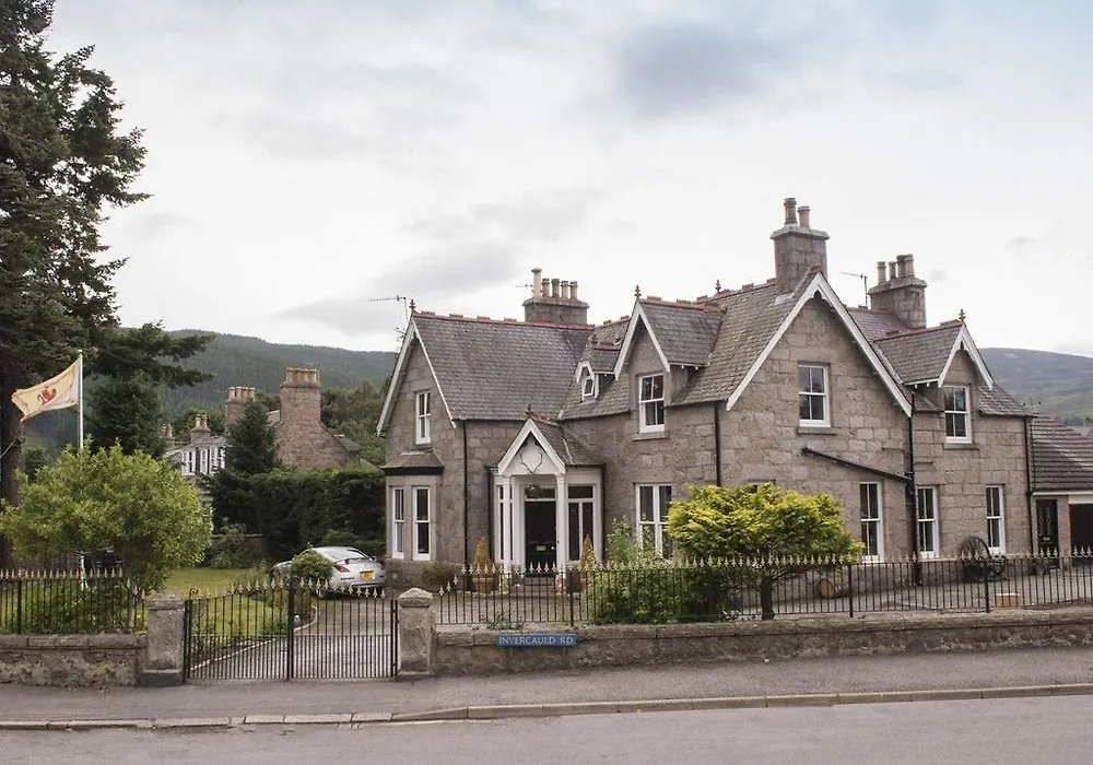 Morven Lodge-1