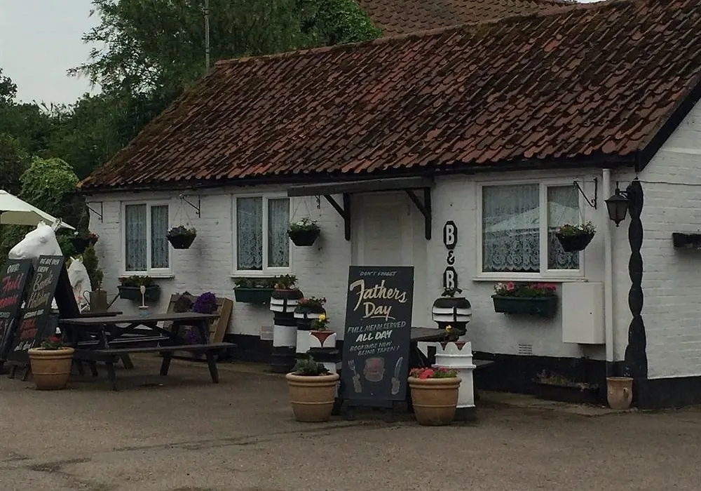 The White Horse Crostwick-1