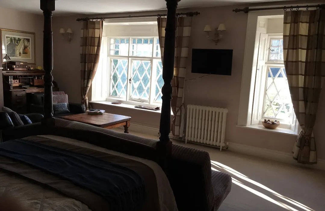 The Clytha Arms-1