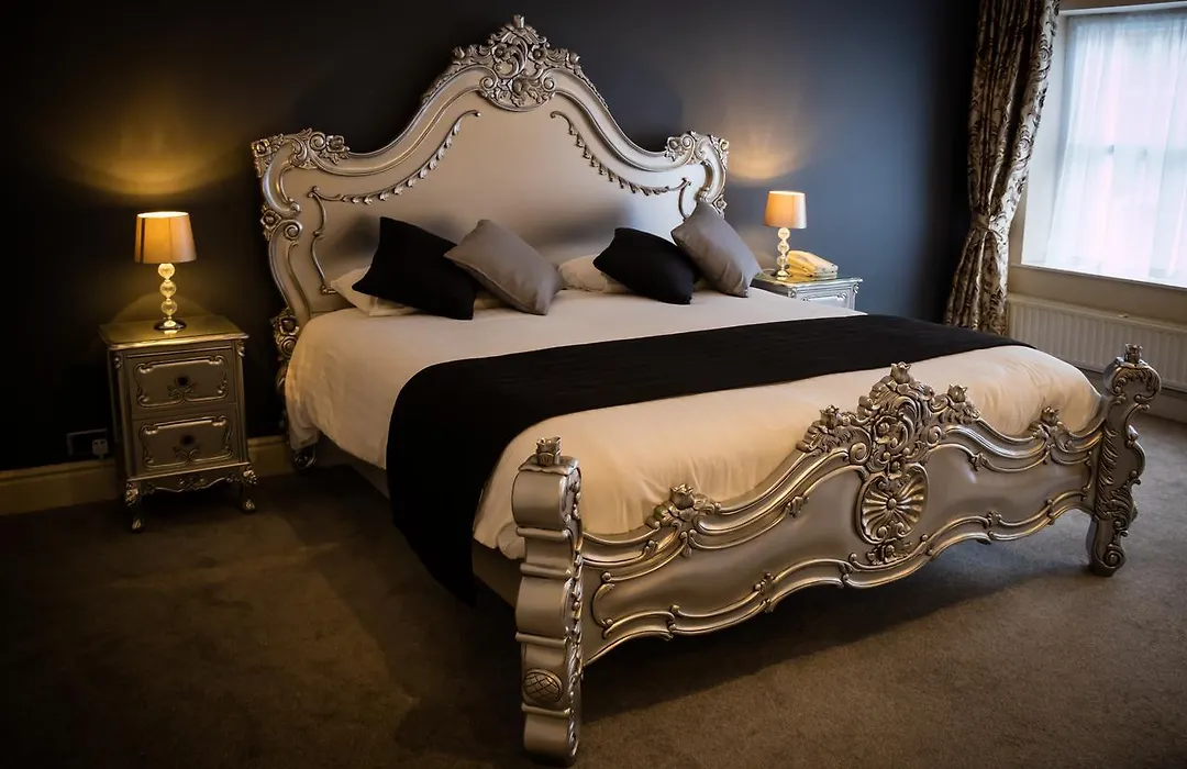 Glebe Hotel-1