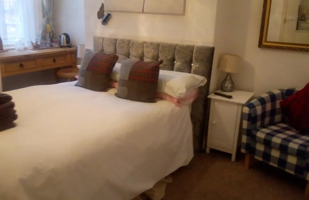 The Douglas Guest House-1