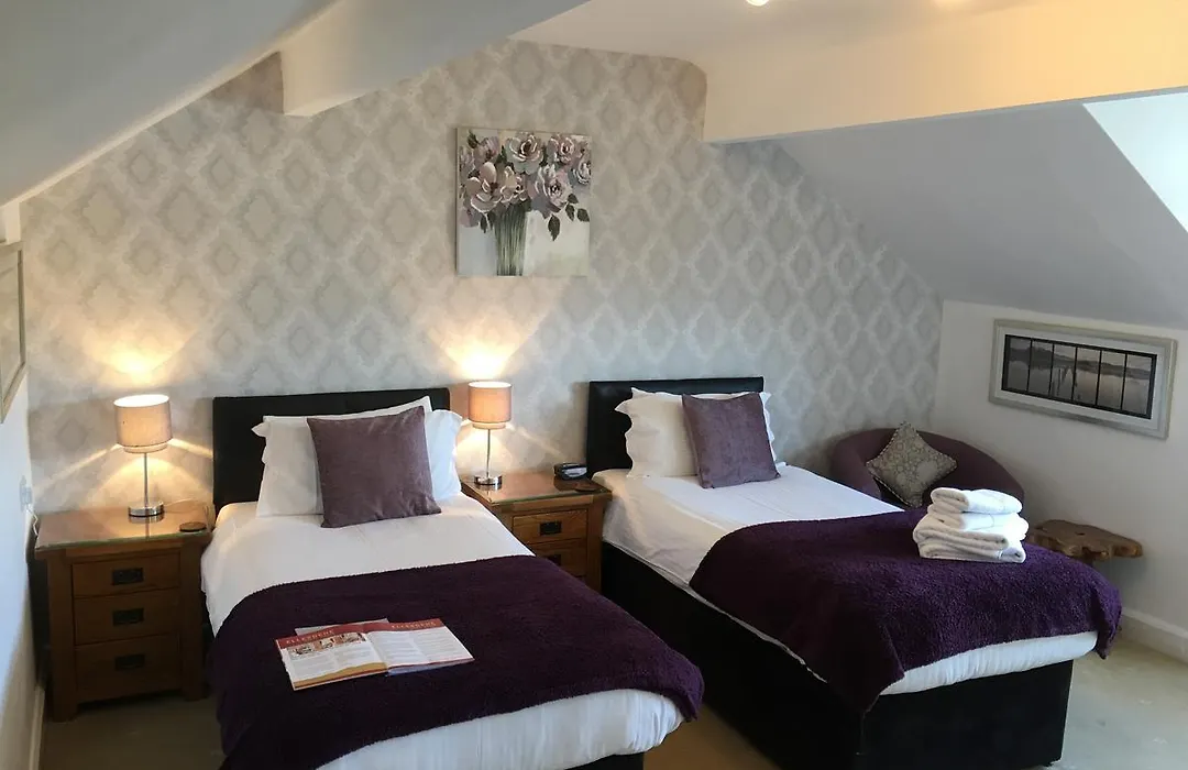 Ellerdene Guesthouse-1