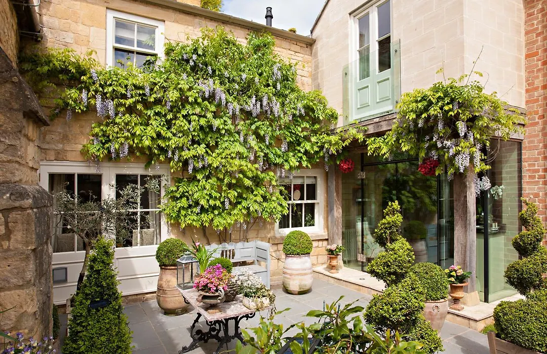 Singer House-1