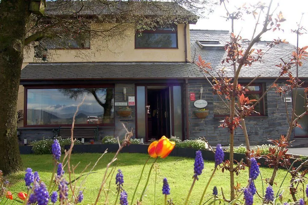 Gors Yr Eira Country Guest House-1