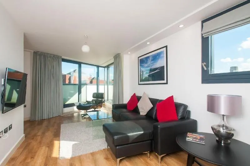 Cleyro Apts Finzels Reach-1