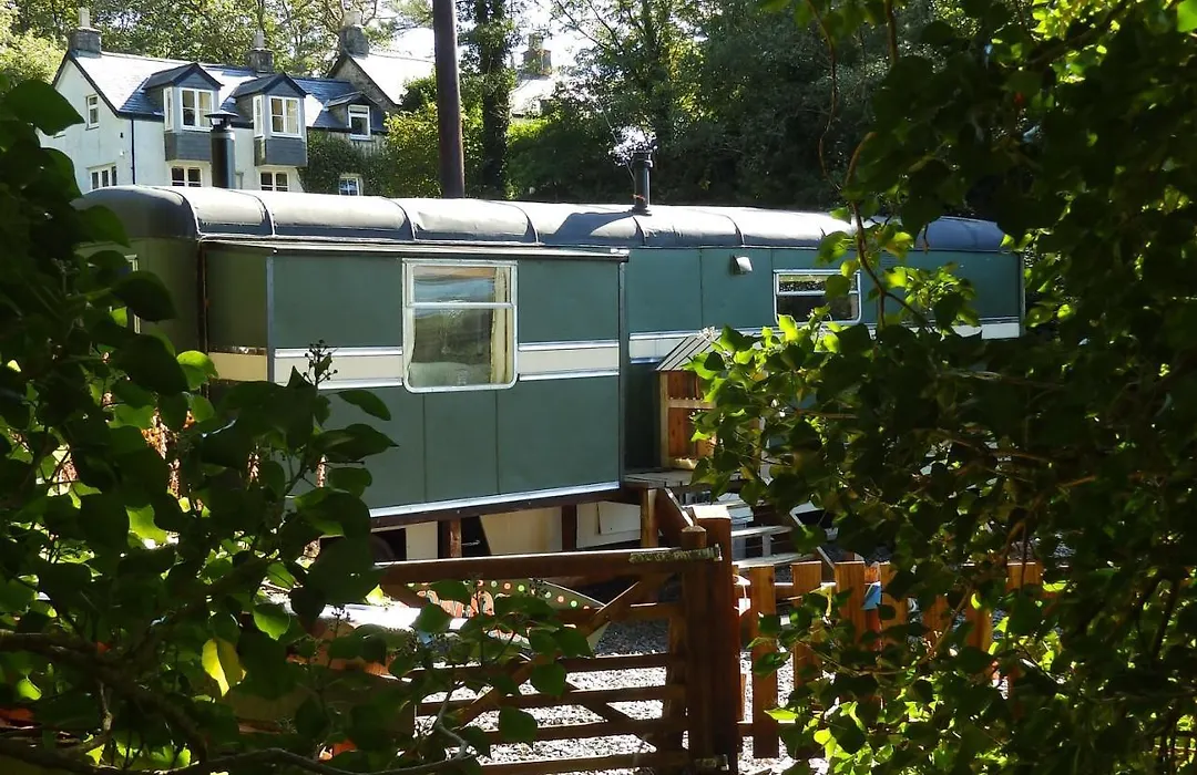 Showman'S Wagon At Coed Cae-1