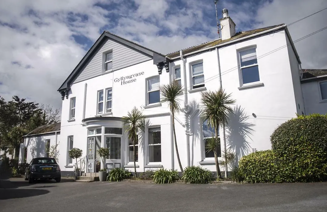 Gyllyngvase House-1