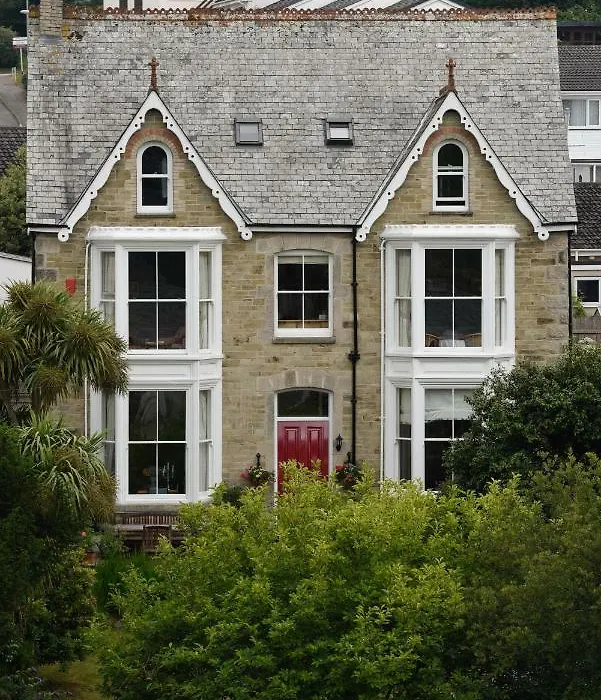 Cliftons Guest House-1