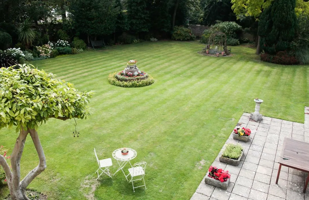 Little Manor-1
