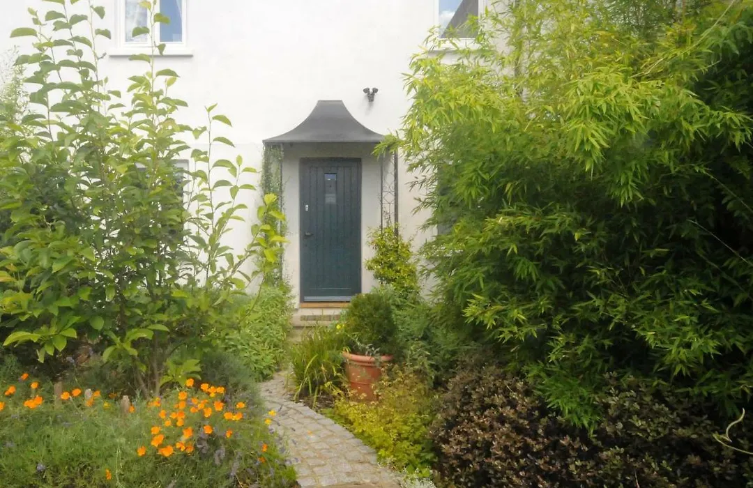Mulberry Cottage-1