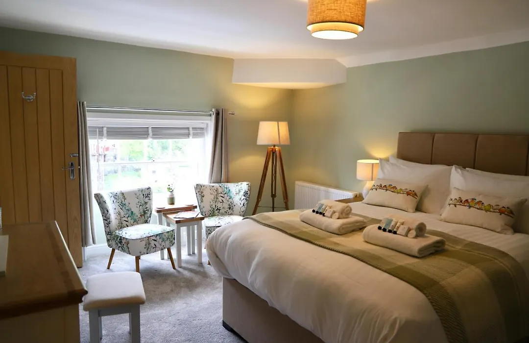 Bridgeside Rooms-1