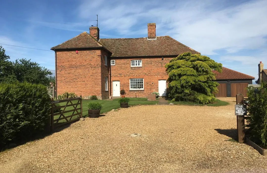 The Stables Kings Ripton Nr Raf Wyton-1