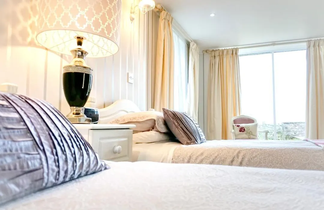 Bessiestown Country Guesthouse-1