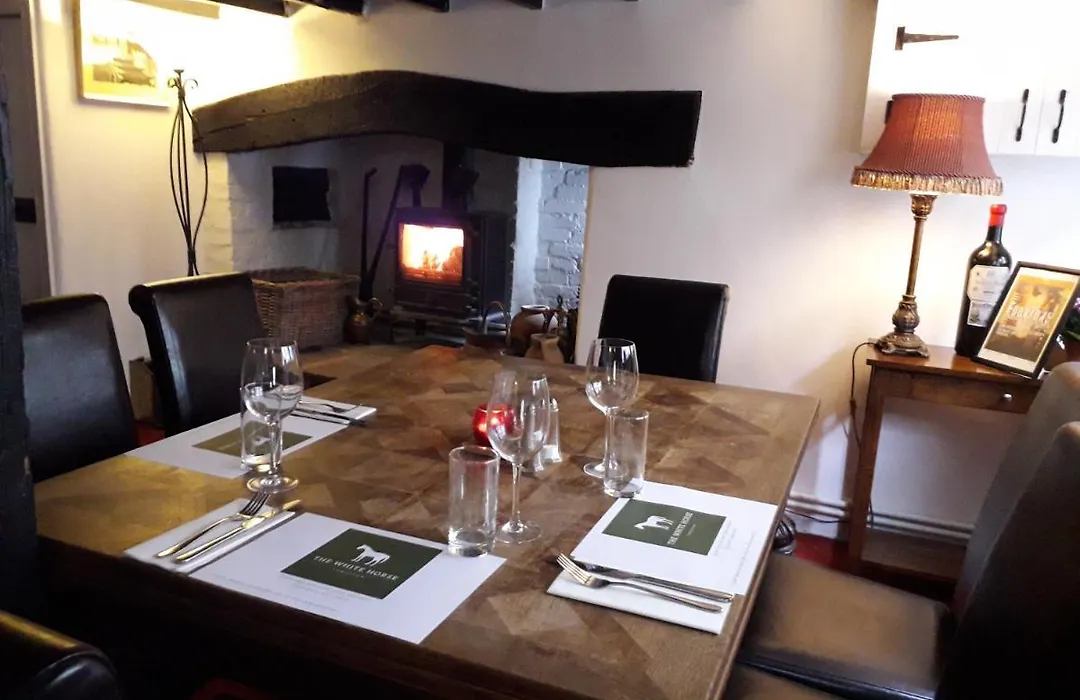 White Horse Inn-1