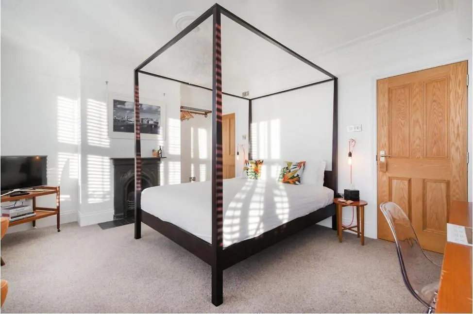 Cliftonville Townhouse-1