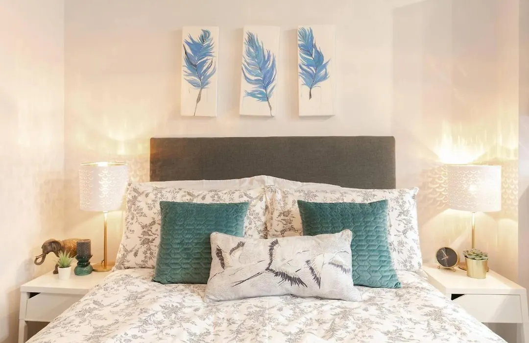 12 Helena Luxury Serviced Apartment-1