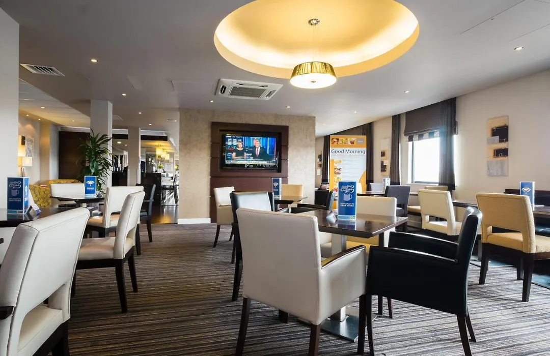 Holiday Inn Express Aberdeen - Bridge Of Don-1