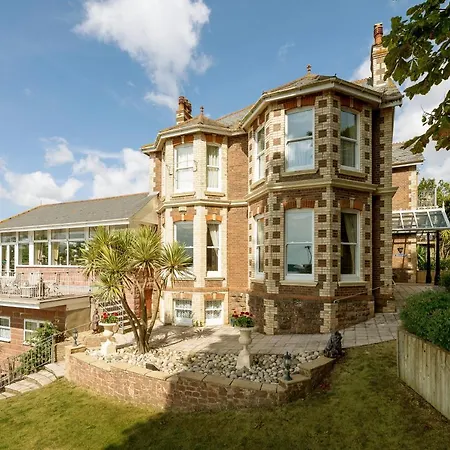 Summerhill Hotel-3