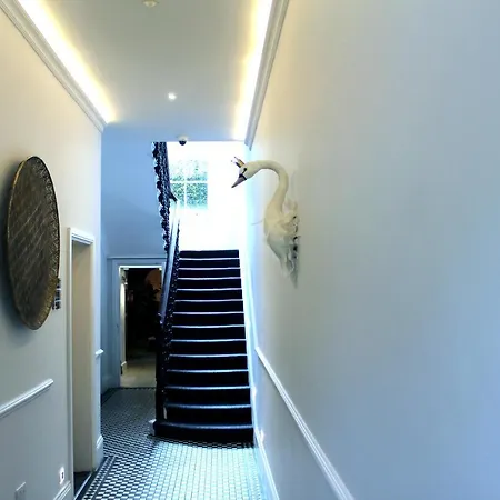1 Craven Hill Gardens-2