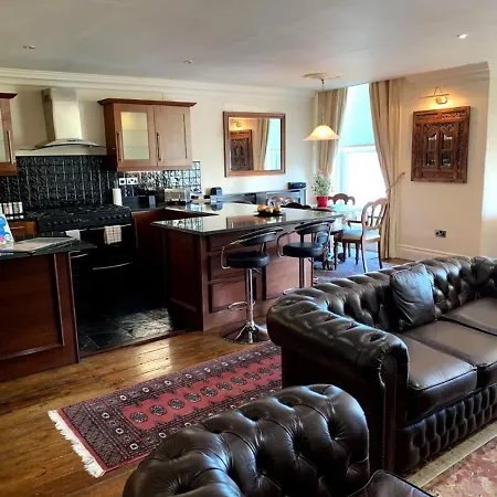 Mansion House-2