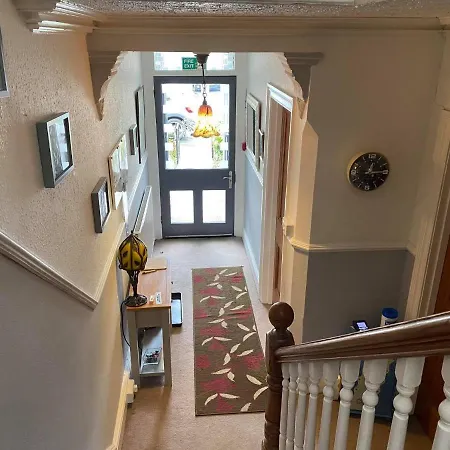 Hall Garth-3