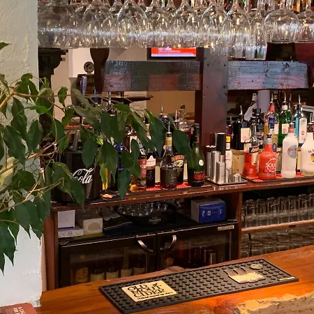 Churchills Inn & Rooms-3