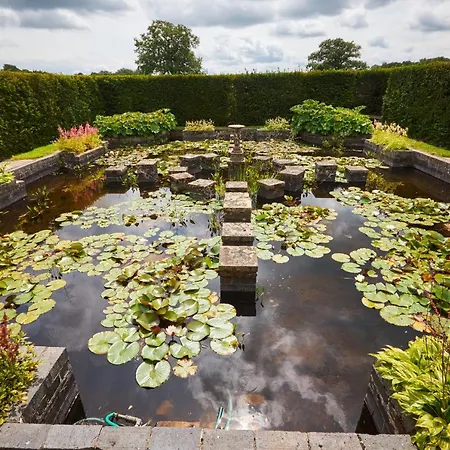 Hoar Cross Hall-2