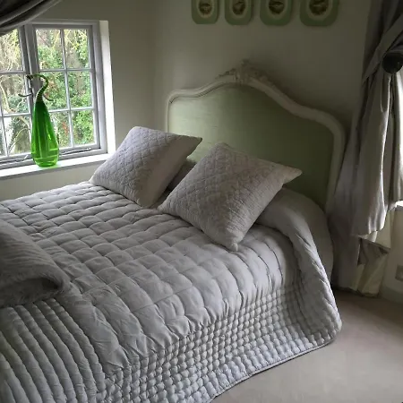 Castle Mill Bed And Breakfast Dorking-2