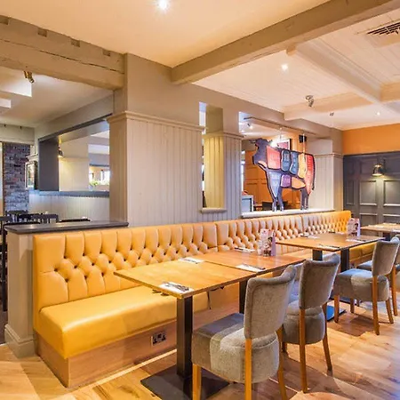Premier Inn Preston East-3